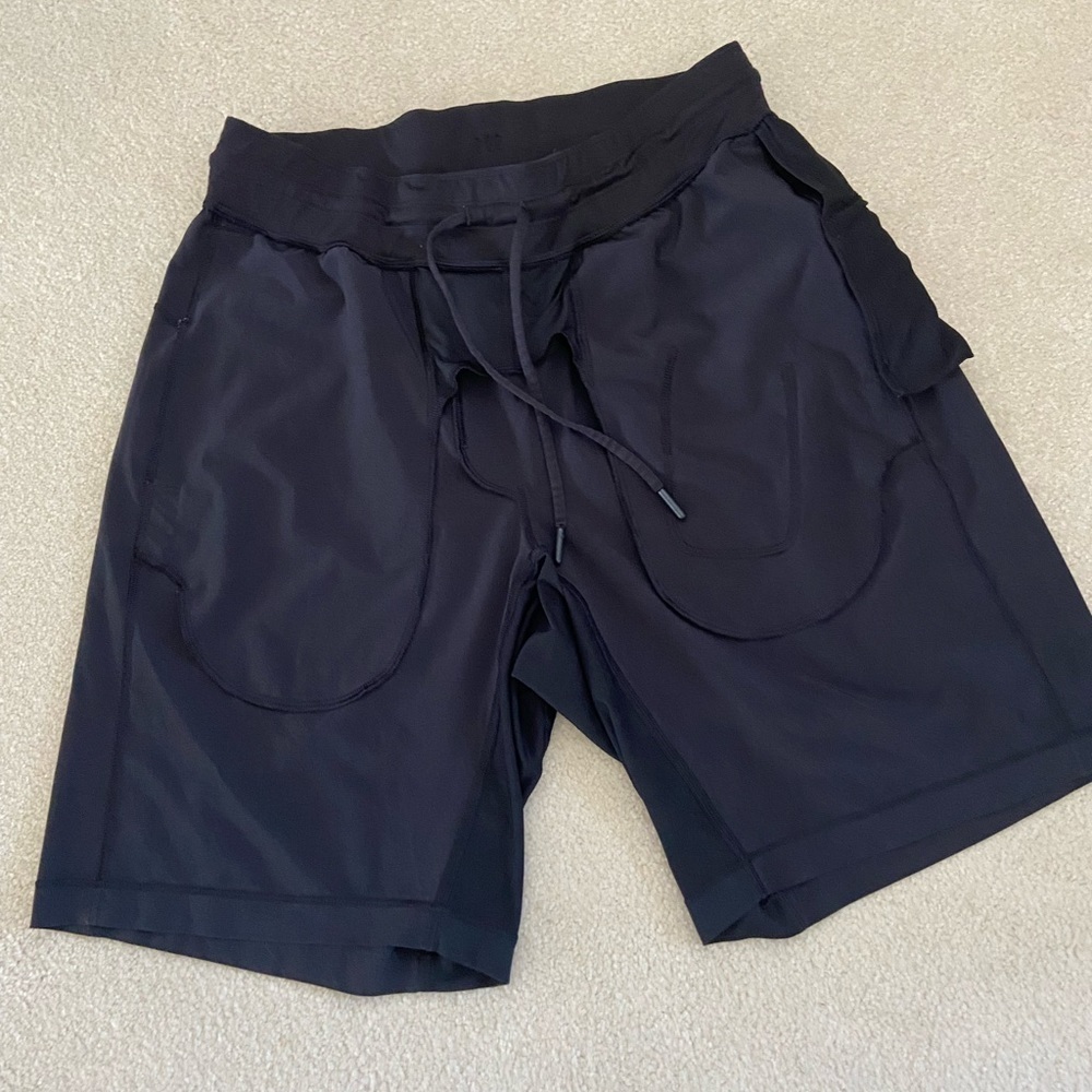 Lululemon 🍋black shorts no lining no size tag fits M 9 inseam - Picture 6 of 10